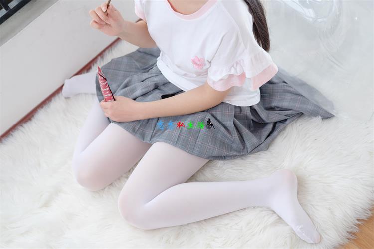 森萝财团-BETA-015（带视频）【41P+1V/633M】