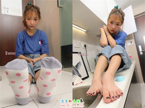 [MZSOCK]爱美足 2019年第77期 Ella【84P/290M】视频下载
