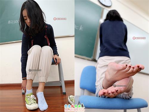 [MZSOCK]爱美足045 沫沫 教室绿色帆布鞋【136P/32M】视频下载