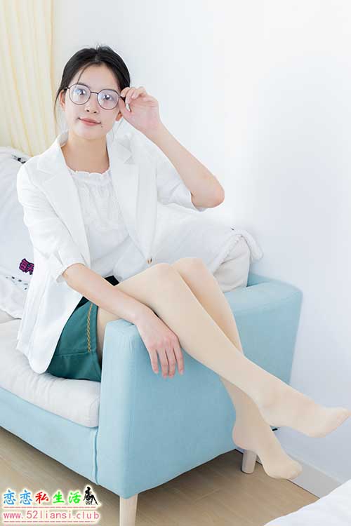 [物恋传媒] No.2157 茯苓-明亮而不刺眼(带视频)【150P+1V/3.85G】