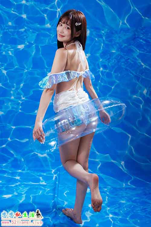 [街拍丝足]507-长腿美模 惠宁 - 泳装棚拍【88P/248M】
