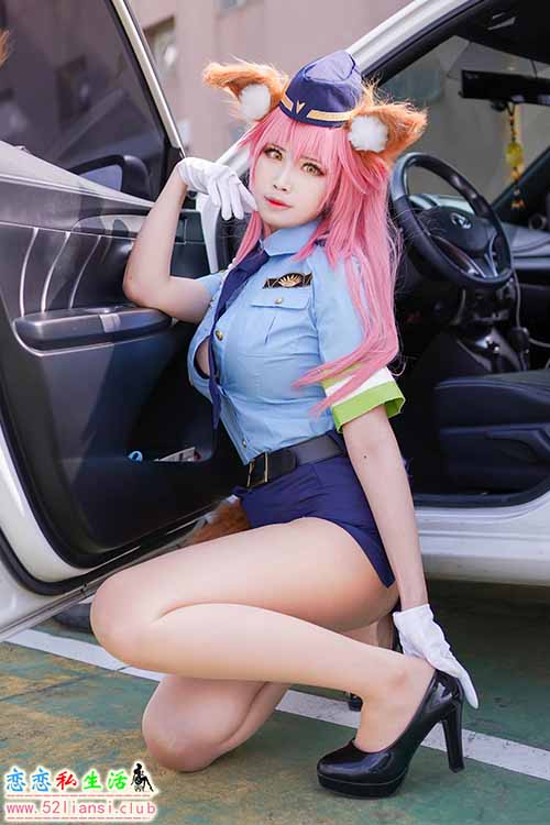 [美图精选]1666-KaYa 萱-玉藻前 女警裝+黑暗护士【40P/54M】