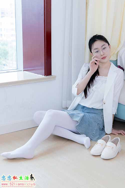 [物恋传媒] No.2246 美兔-皮鞋、厚白丝、皮筋绑脚老头乐挠脚剧情(带视频)【151P+1V/4.33G】