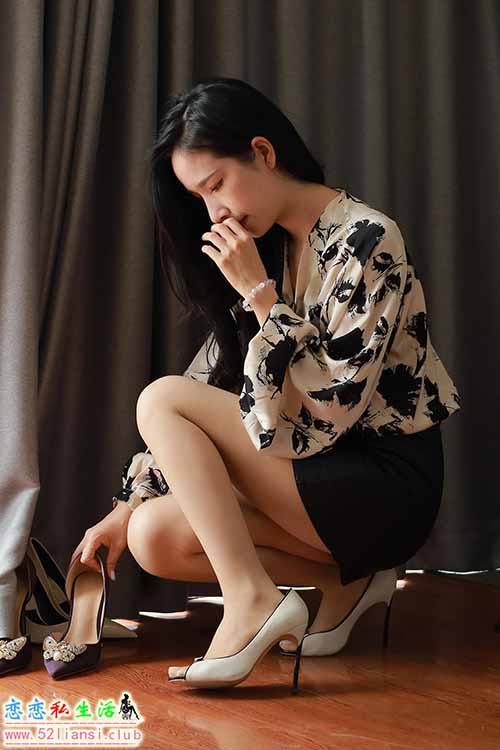 [IESS异思趣向] 丝享家 2028：美子《鱼嘴高跟(上)》[90P-72MB]