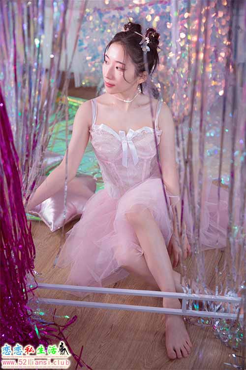 [YALAYI雅拉伊] No.1086 秀丽迷人【37P/68M】