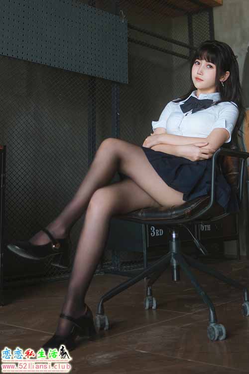 [美图精选]1867-不呆猫-JK学妹户外【59P/134M】