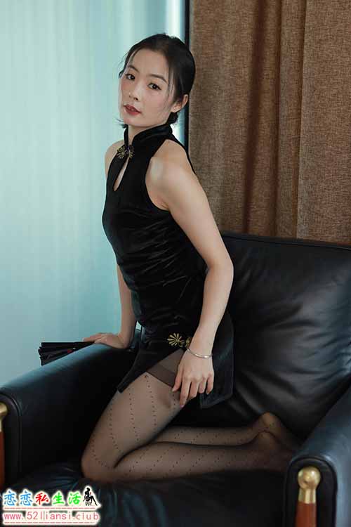 [IESS异思趣向] 丝享家 1926：小金《黑色旗袍》[91P-74MB]