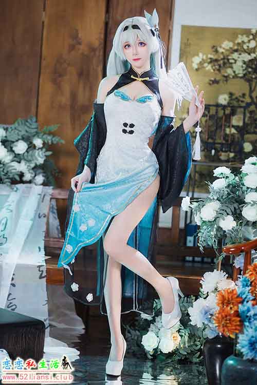 [美图精选]1785-Tomoyo酱-星穹铁道 流萤旗袍【24P/106M】