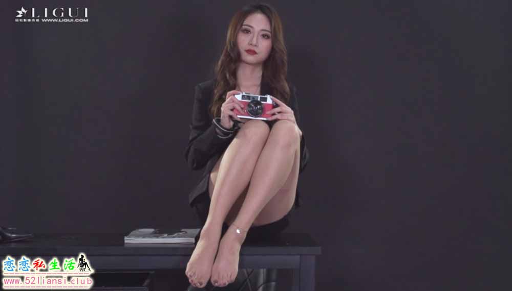 [Ligui丽柜视频]404-《汹胸的摄影师》可可【11min/641M】
