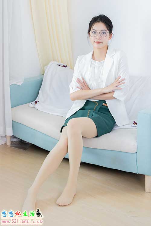 [物恋传媒] No.2157 茯苓-明亮而不刺眼(带视频)【150P+1V/3.85G】