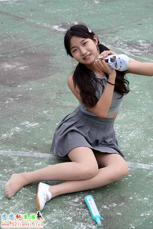 [初夏女神]255期 点点~【秋天问候】立秋了对吧？为什么蚊子还要盯着我咬(带视频)【150P+1V/6.16G】