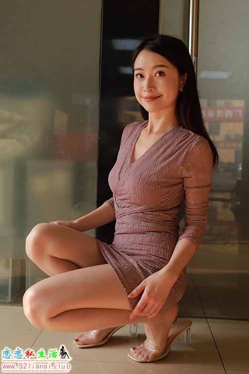 [IESS异思趣向] 丝享家 2026：小婕《春光明媚(上)》[88P-65MB]