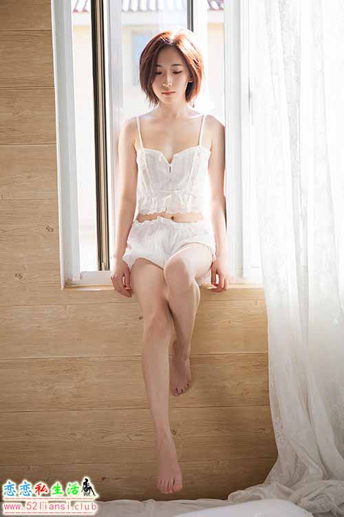 [YALAYI雅拉伊] No.1095 窗边少女【47P/65M】