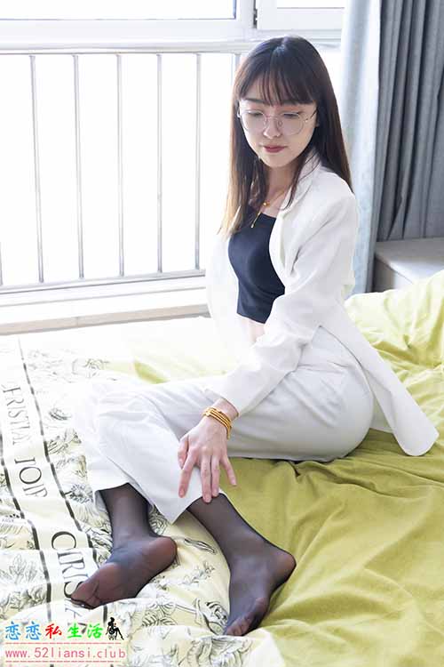 [袜啵啵] 470期 稚予-高跟鞋、黑丝-脚尖透明款、裤里丝(带视频)【150P+1V/5.27G】