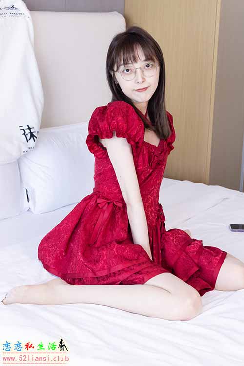 [袜啵啵] 496期 稚予-长靴、短靴、薄肉丝(带视频)【161P+1V/8.27G】