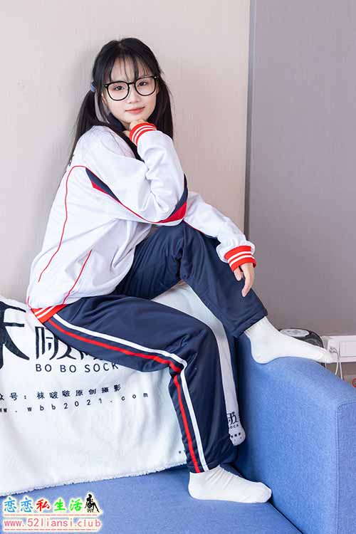 [袜啵啵] 458期 甜甜圈-板鞋、白棉袜、肉丝-脚尖加固款、校服裤里丝(带视频)【150P+1V/7.36G】