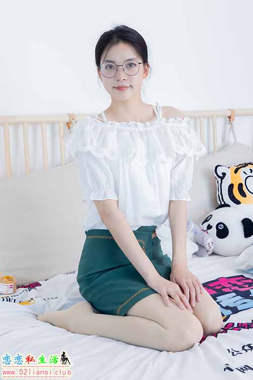 [物恋传媒] No.2157 茯苓-明亮而不刺眼(带视频)【150P+1V/3.85G】