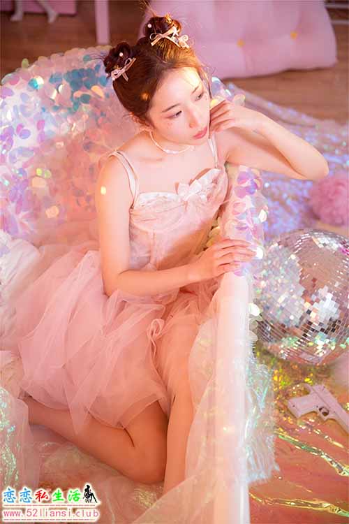 [YALAYI雅拉伊] No.1086 秀丽迷人【37P/68M】