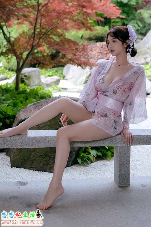 [美图精选]1749-雯妹不讲道理-和风庭院【50P/121M】
