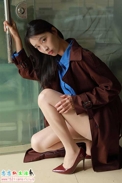 [IESS异思趣向] 丝享家 1908：小九《风衣里的故事(上)》[87P-59MB]