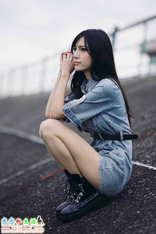 [街拍丝足]464-长腿美模 小葆 - 社子【102P/307M】