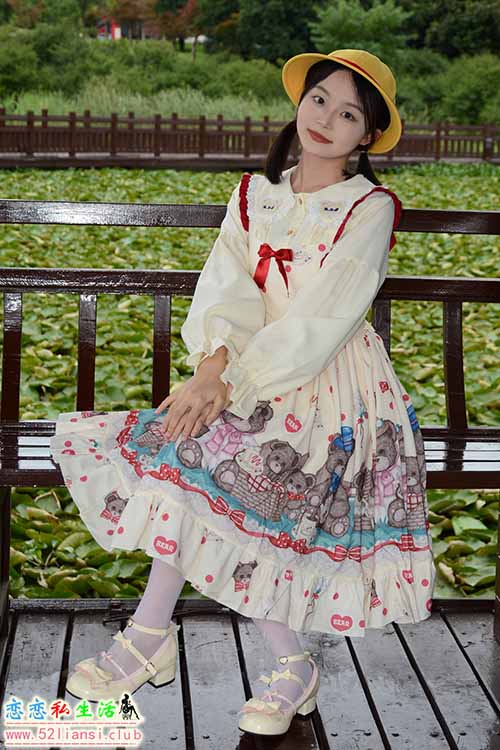 [初夏女神]276期 双双~【逛游乐场】穿可爱点到哪都会多点回头率(带视频)【140P+1V/5.72G】