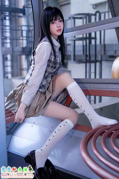 [美图精选]1747-桜桃喵-制服摩天轮【27P/101M】