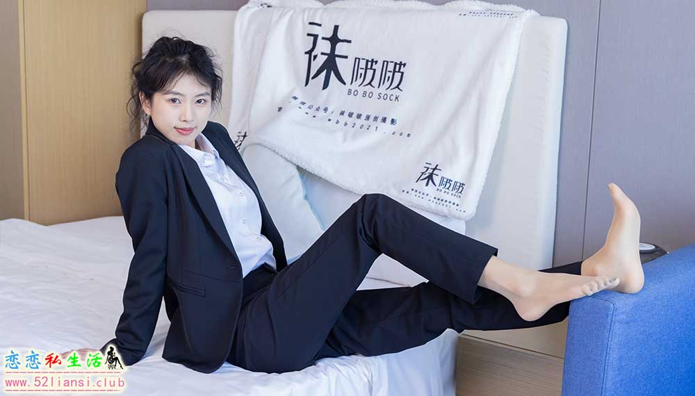 [袜啵啵] 489期 奶油-两双高跟鞋、薄肉丝-脚尖微加固款、ol制服裤里丝、黑色美甲(带视频)【151P+1V/7.76G】