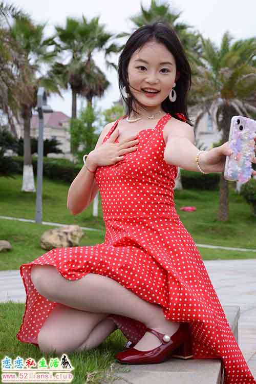 [初夏女神]258期 双双~【港式装扮】出发点是好的，拍一期港风小姐姐嘞(带视频)【140P+1V/6.34G】