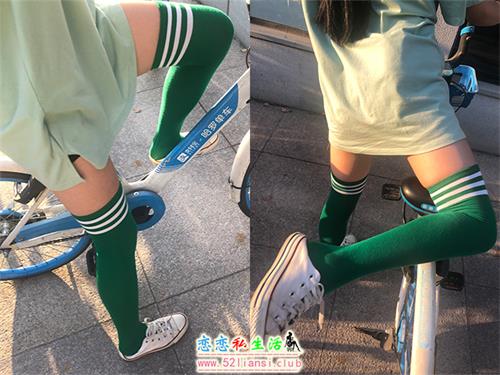[最爱帆布鞋]043-学妹丝袜美腿写真（带视频）【122P+3V/684M】视频下载