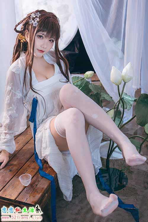 [美图精选]1651-是一只熊仔吗-碧蓝航线 逸仙【42P/94M】