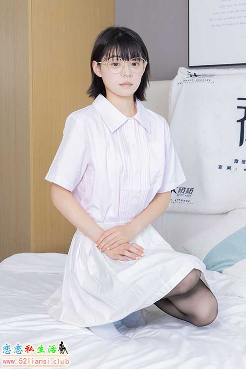 [袜啵啵] 449期 糯米-运动鞋、白棉袜、黑丝(带视频)【148P+1V/7.59G】