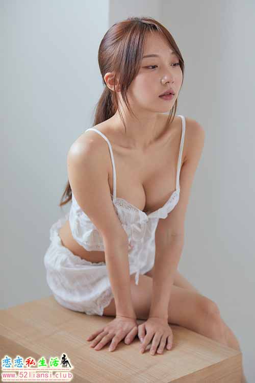 [LeeheeExpress] NO.008 LEBE-S.O【99P/297M】