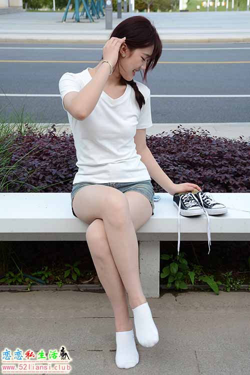 [精选资源]115-菲菲 记忆中的帆布鞋【205P/2.06G】