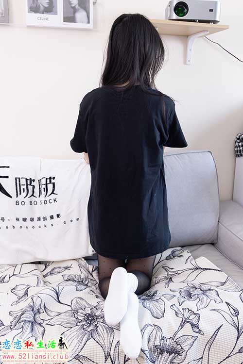 [袜啵啵] 418期 甜甜圈-板鞋、白棉袜、波点黑丝脚尖透明款(带视频)【145P+1V/5.88G】