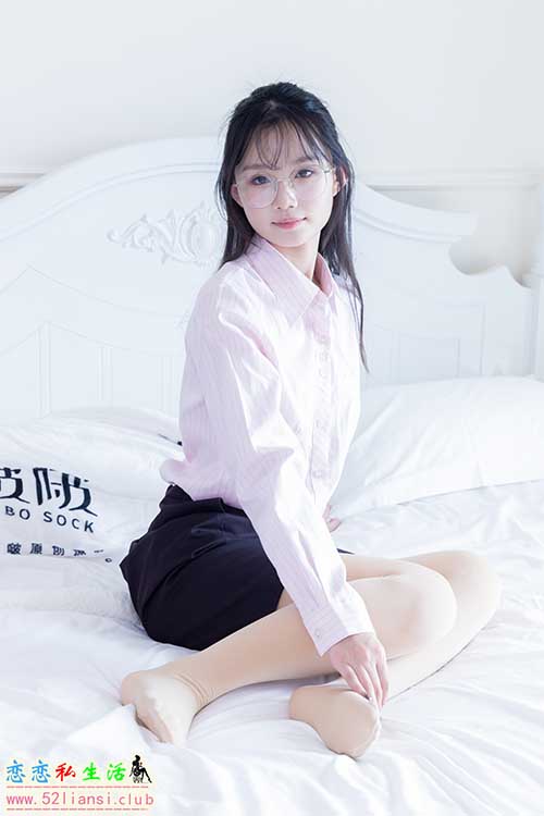 [袜啵啵] 362期 甜甜圈-两双皮鞋、厚肉丝、厚黑丝、ol制服(带视频)【230P+1V/7.96G】