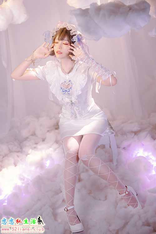 [美图精选]1587-ElyEE子-Cloudy Dreaming云朵梦境【25P/35M】
