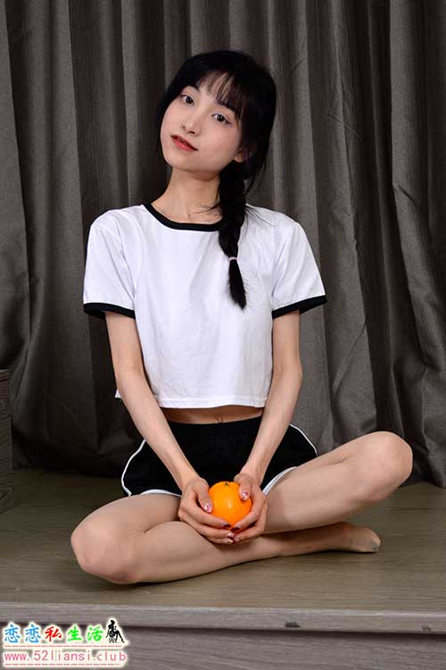 [初夏女神]154期 柒柒~《我的大嘴猴》终于有了一双属于我专属的鞋鞋了(带视频)【110P+1V/3.95G】