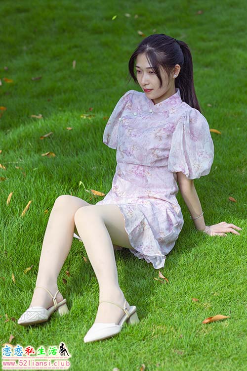 [尤蜜丝] No.065 穿搭推广展示图集【45P/405M】