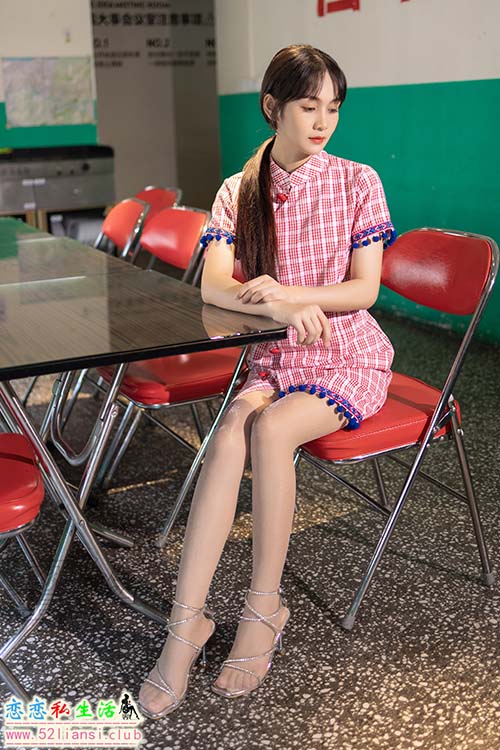 [尤蜜丝] No.074 穿搭推广展示图集【52P/505M】