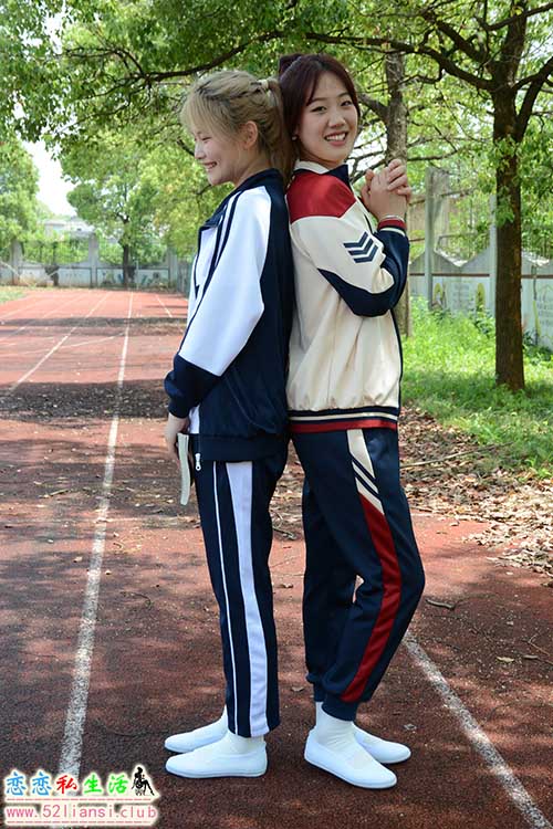 [初夏女神]185期 幺幺、菲菲~《再忆童年》今天我们姐妹二人一起穿着校服回顾童年时代(带视频)【100P+1V/3.88G】