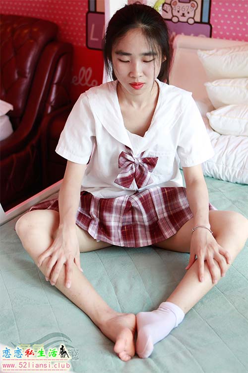 [鱼鱼足影]@079-第79期：JK师妹36码(带视频)【117P+1V/695M】