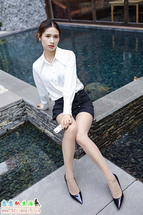[尤蜜丝] No.081 穿搭推广展示图集【70P/597M】
