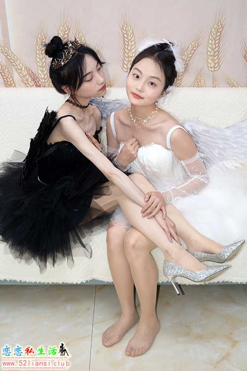 [初夏女神]211期 柒柒、双双~《黑白天鹅》鹅鹅鹅，曲项向~鹅你个头，我们是天使(带视频)【90P+1V/4.29G】