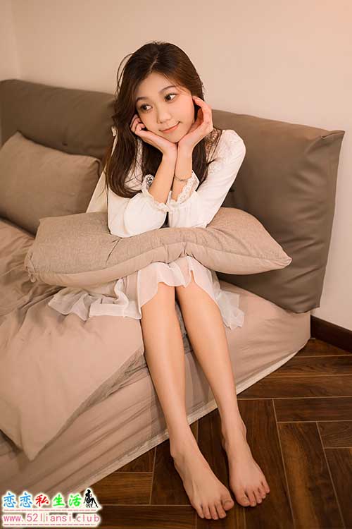 [YALAYI雅拉伊] No.916 阁楼 梓瑶【42P/60M】