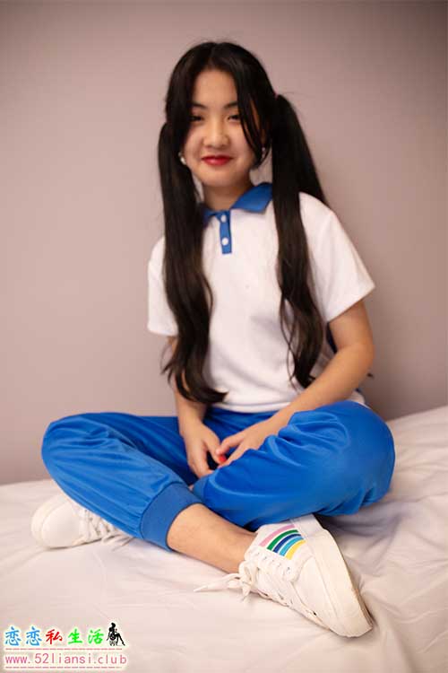 [IMZSOCK爱美足] 2024年-第08期 露露【92P/1.59G】