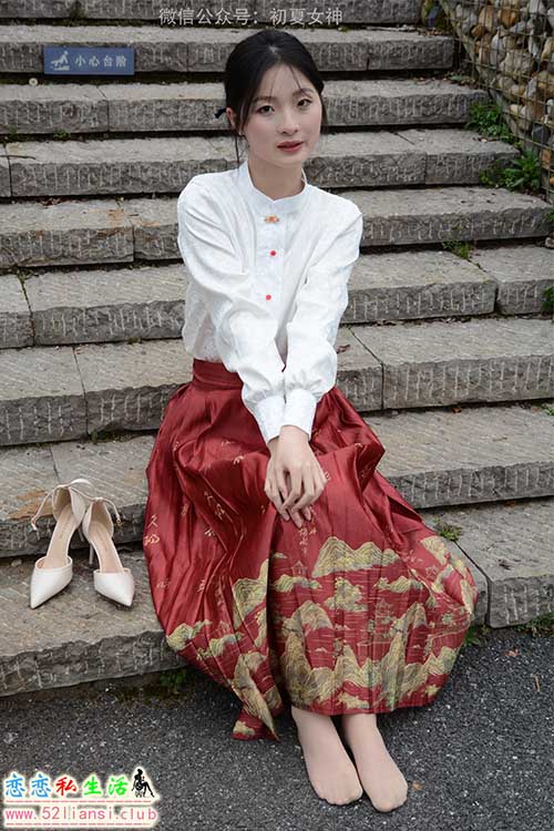 [初夏女神]174期 安妮~【御剑飞行】一本书、一根笛、一把剑，这就算江湖了(带视频)【140P+1V/4.59G】