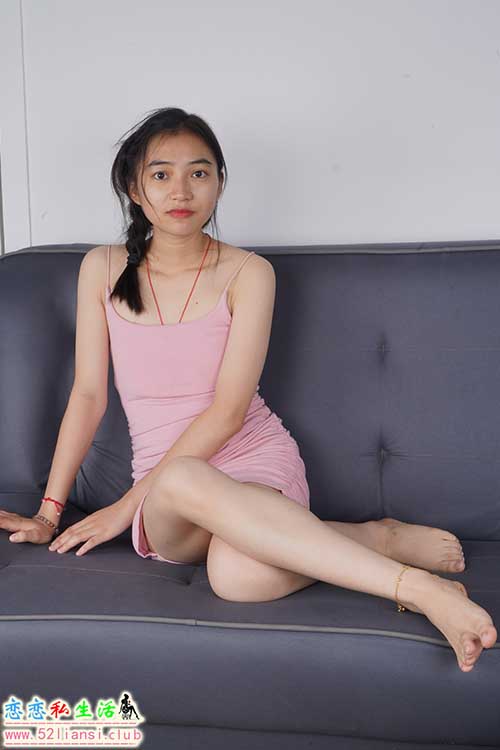 [Pary学生模拍]148 新模雨莉性感美女37码美脚展示【99P/350M】
