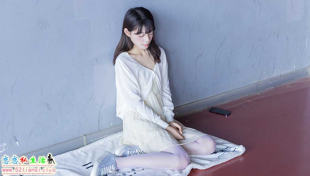 [袜啵啵] 395期 糯米-板鞋、白丝(带视频)【145P+1V/6.59G】