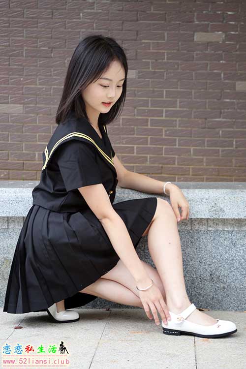 [初夏女神]220期 双双~【黑系水手服】我还是比较适合U领的水手服(带视频)【100P+1V/3.45G】